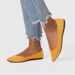 💛 Yellow Marigold Rothy’s Points size W8 - 38.5 EU 💛